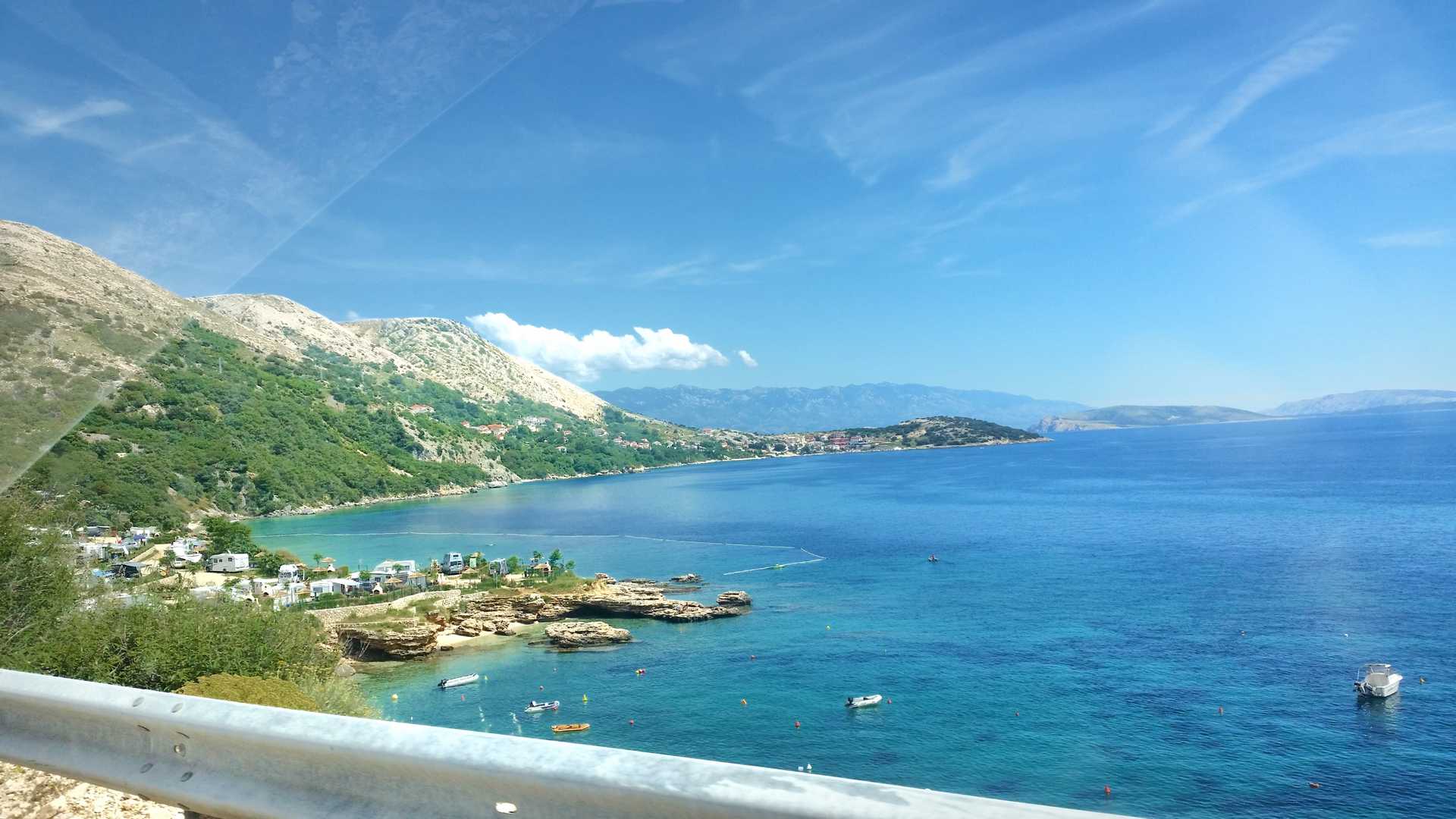 Chorwacja widok z drogi na morze