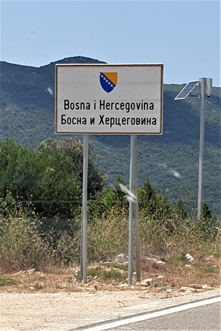 Bośnia i Hercgowina, tablica drogowa