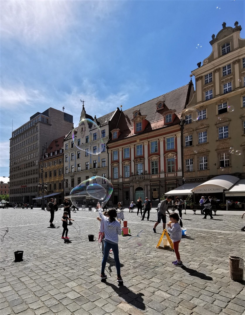 Bańki, Rynek Wrocław